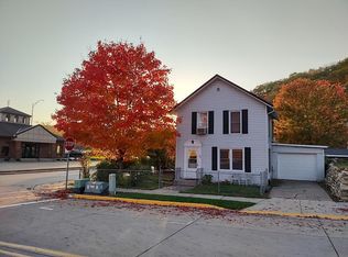 88 2nd St, Marquette, IA 52158
