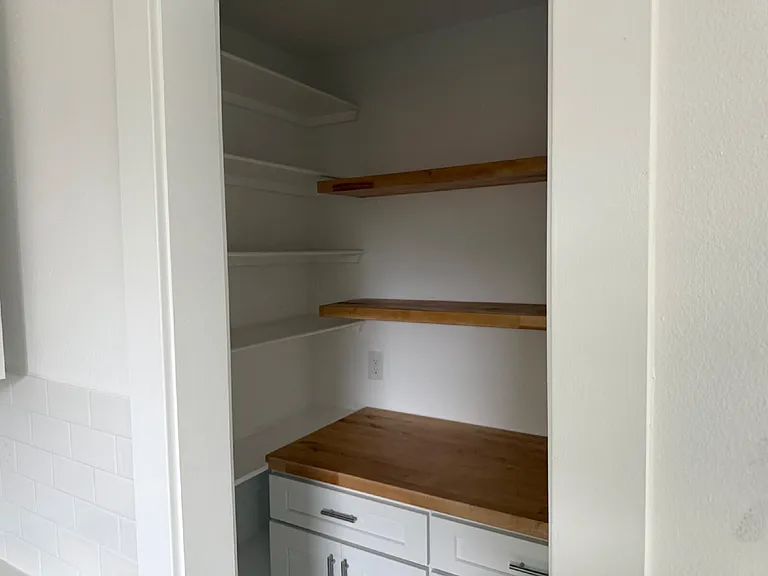 7651 Oak Chase #2 — Photo 36