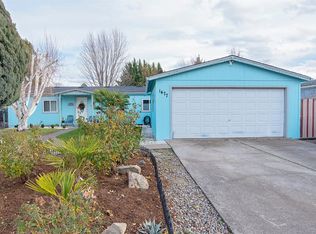 1477 Ashbrook Cir, Medford, OR 97501