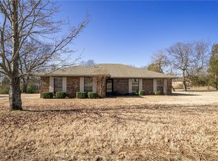 2929 Meadow Creek Way, Van Buren, AR 72956