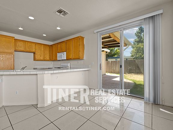 3rd image of 4273 Burgess Dr