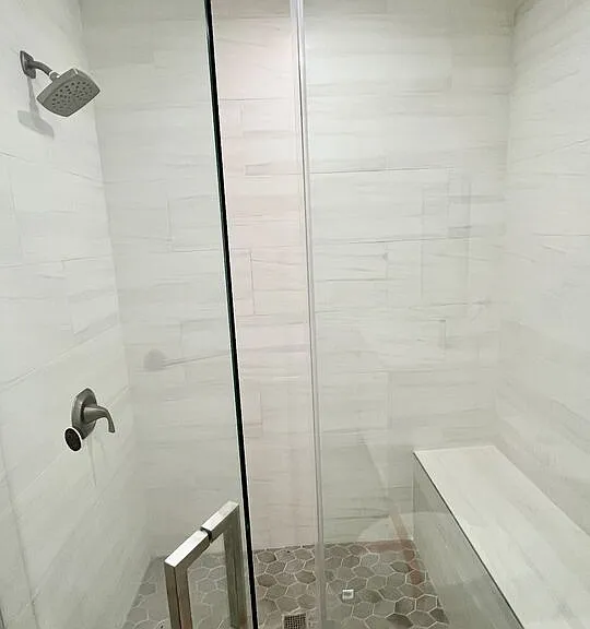 233 N Berendo St #5 — Photo 10