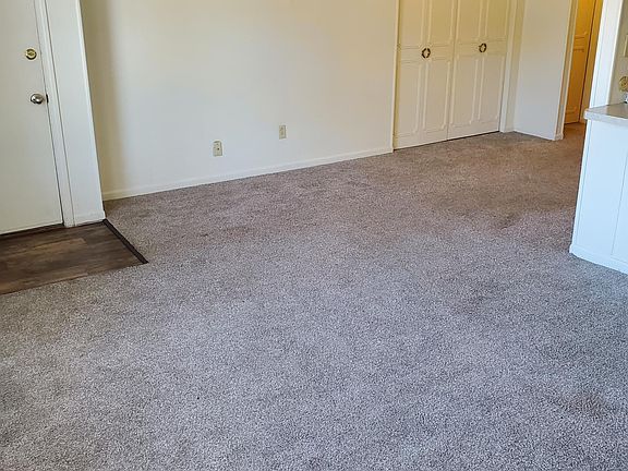 1BR Dining Room