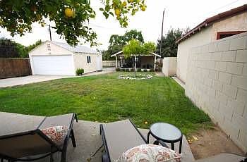 4th image of 2418 Loma Vista St