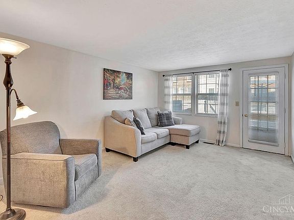 4th image of 8050 Hetz Dr #276