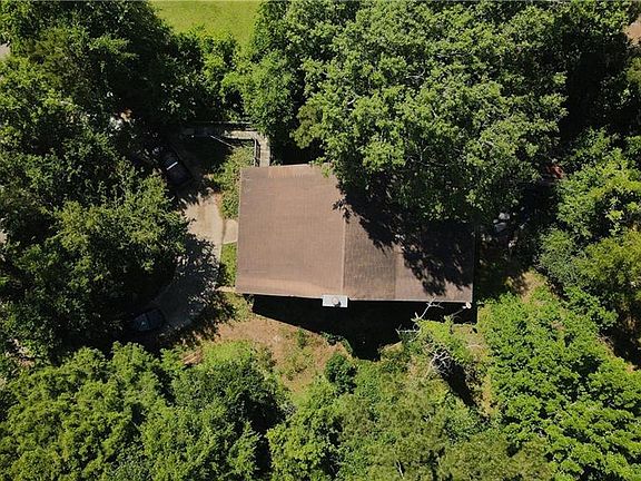 3rd image of 35547 Garden Dr