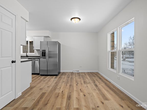 5th image of 16797 Hilltop Ave