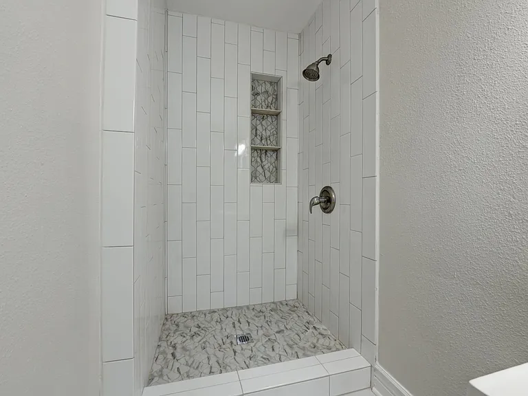 1932 W Huisache Ave — Photo 21