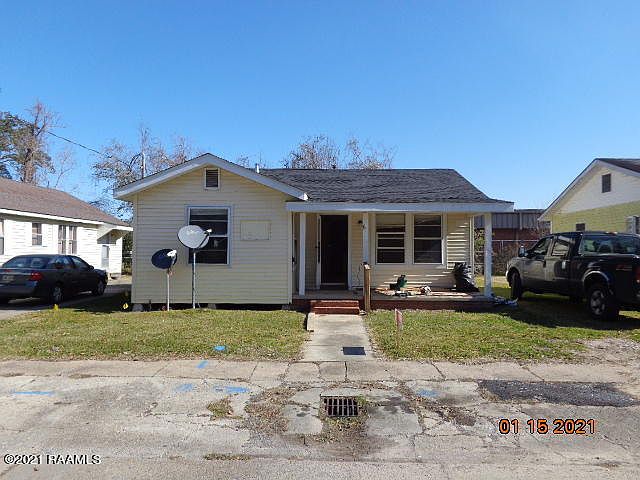 1st image of 630 Louise St