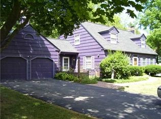 2014 Westfall Rd, Rochester, NY 14618