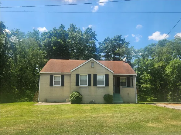 16 Jantosik St, Leechburg, PA 15656