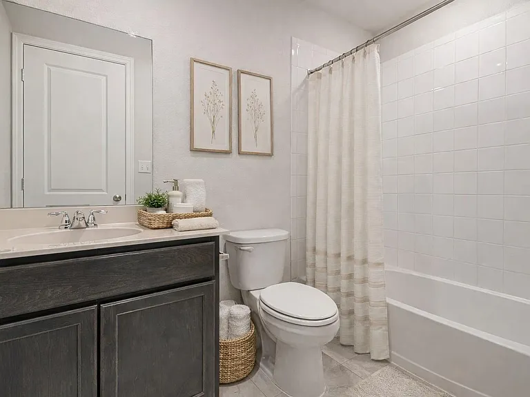 914 Decker Dr — Photo 15