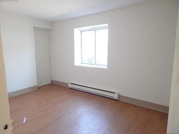 4th image of 140 Sea St #107-141AAA
