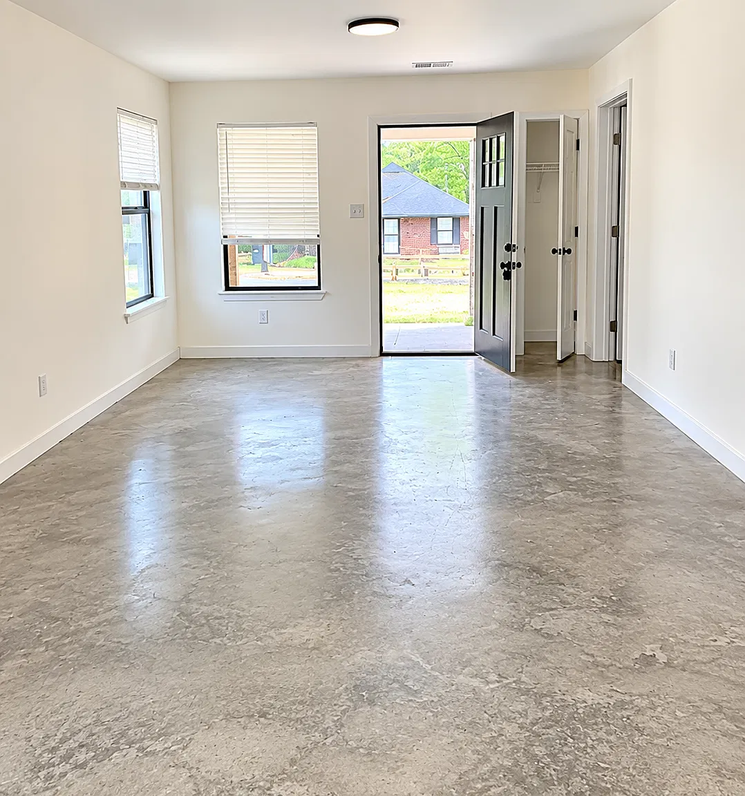 3 bed, 1084 sqft, $1,375 — Photo 3