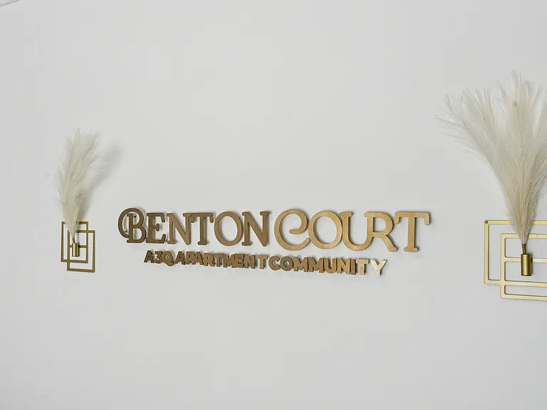 Benton Court Apartments by 3Q — Photo 17