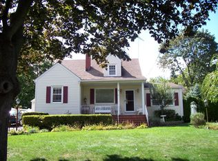 21 Sunrise Dr, Wayne, NJ 07470