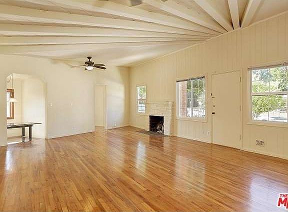 5th image of 14258 Emelita St