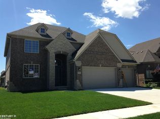 19332 Gold Riv, Macomb, MI 48044