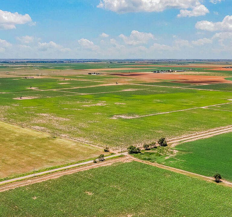 2nd image of 5304 County Road 6100
