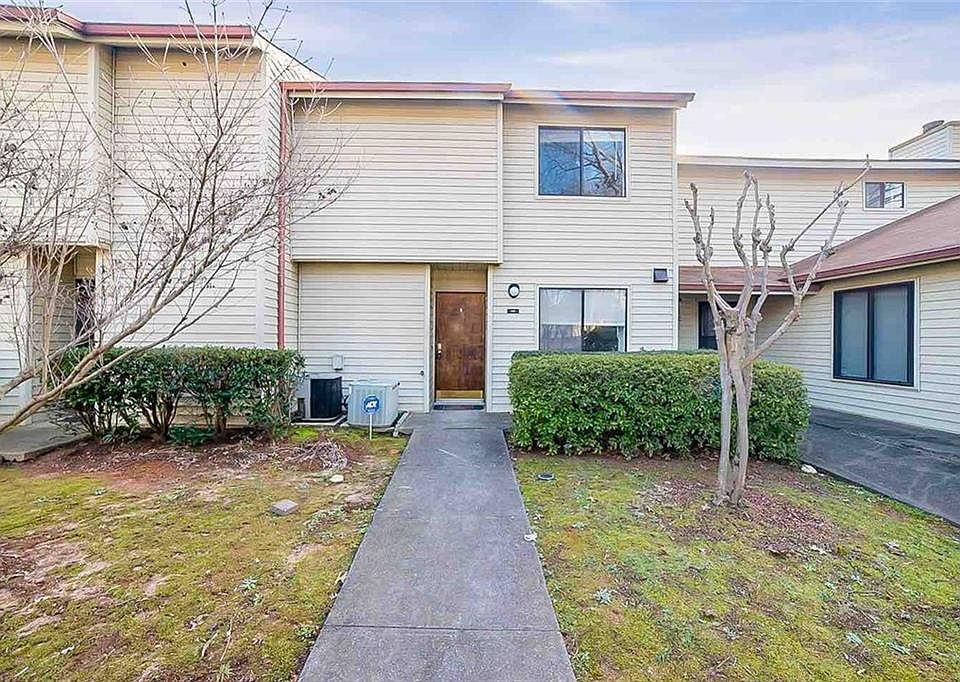 1st image of 1068 Country Ct