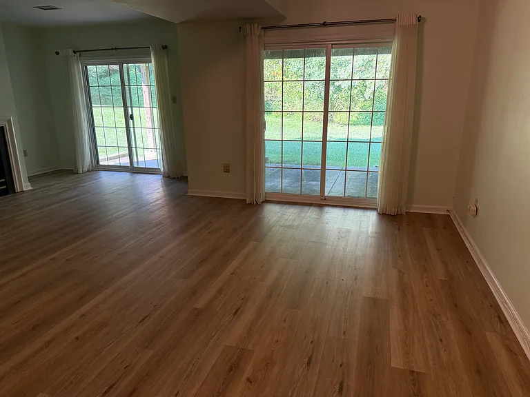 205 E Village Ln — Photo 12