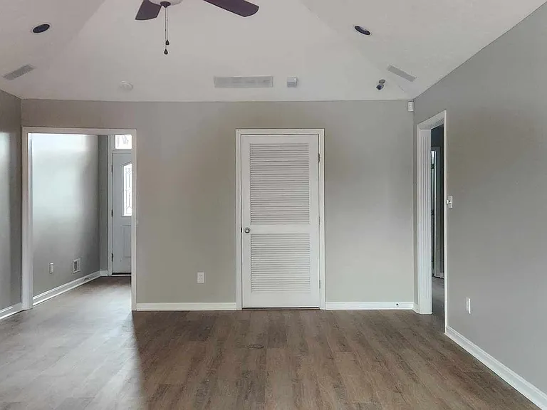 4108 Saratoga Woods Dr — Photo 19