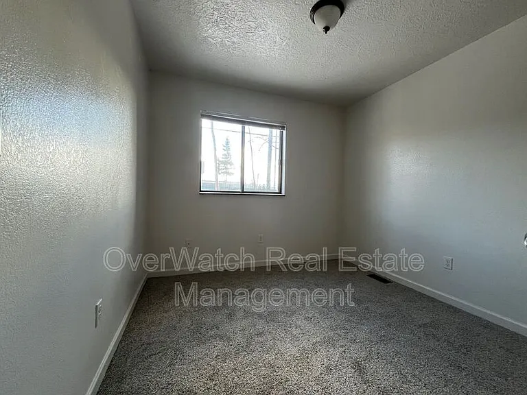 8000 Queen Victoria Dr #2 — Photo 6