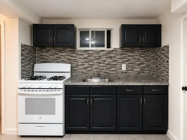 (undisclosed Address), Jamaica, NY 11433