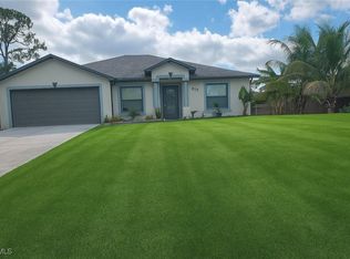 818 Albert Ave, Lehigh Acres, FL 33971