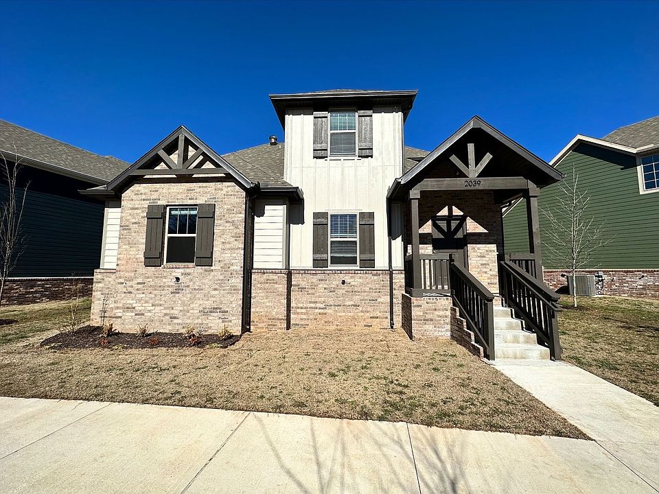 1st image of 2039 N Penelope Ln