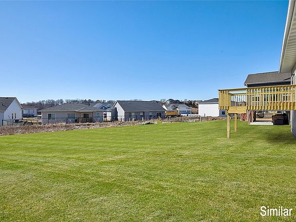 5th image of 1155 Meadow View Dr