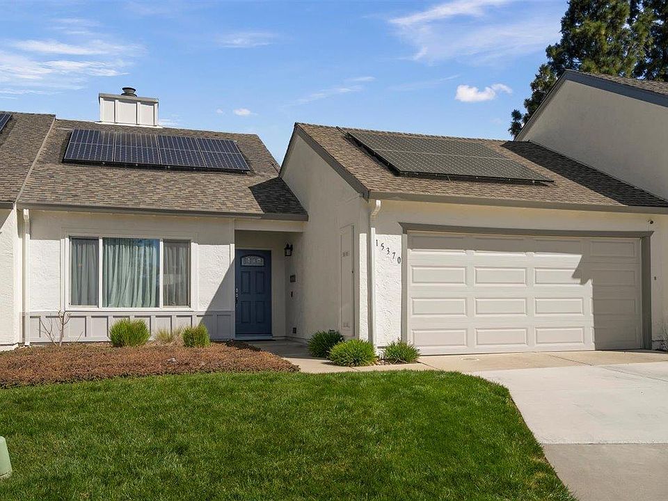 1st image of 15370 Venetian Way