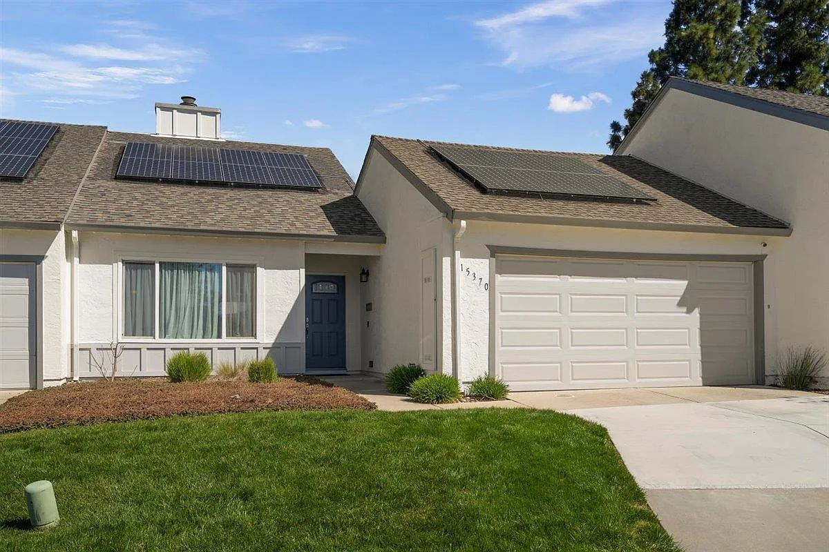 15370 Venetian Way photo 1