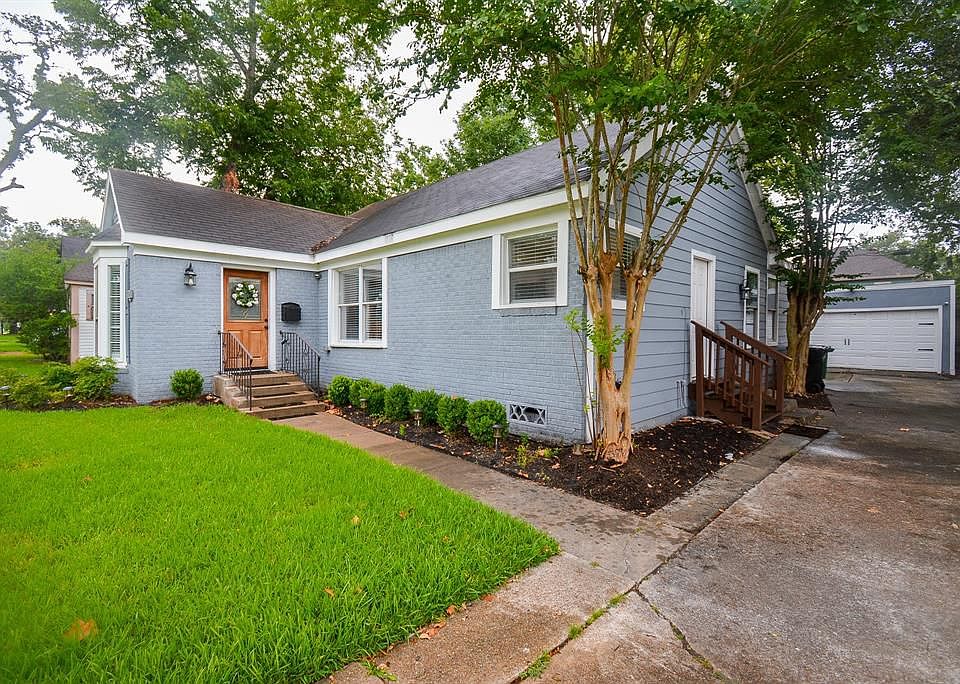 1st image of 3134 Oakdale St