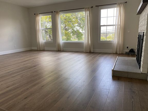 5th image of 4034 Yale Ave