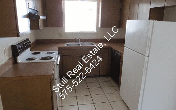 5th image of 2929 Los Amigos Ct APT B