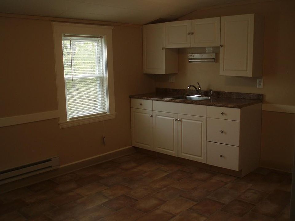 2nd image of 163 School St #3