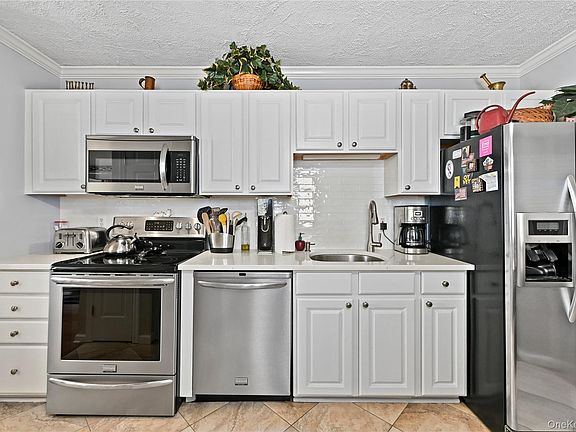 5th image of 105 Village Drive