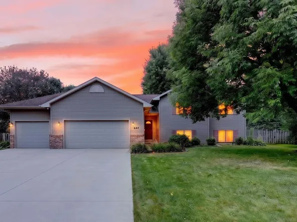 647 Grandview Dr, Sun Prairie, WI 53590