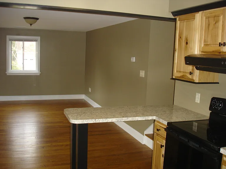 1104 Smithfield St #4 — Photo 6