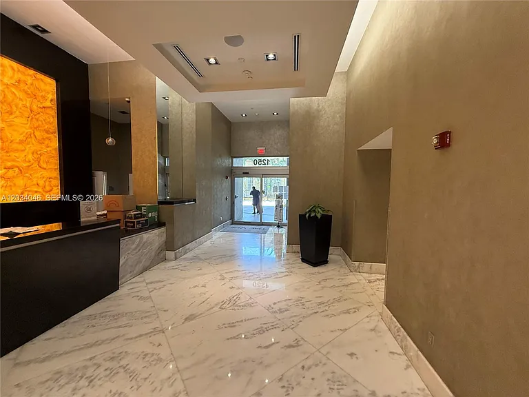 1250 S Miami Ave #1302 — Photo 31
