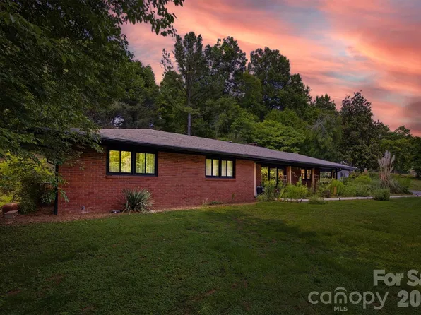 360 Johnson Caldwell Rd, Boomer, NC 28606
