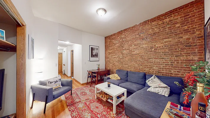 Rented by Oxford Property Group | media 8