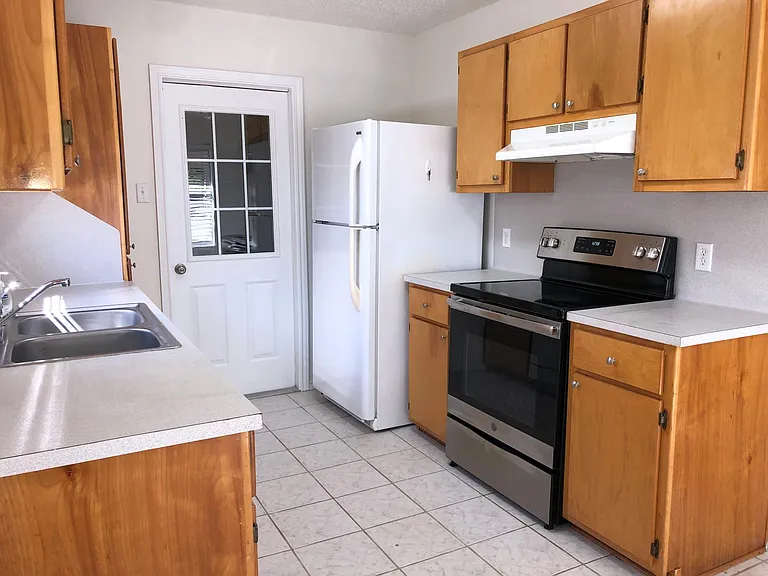 2644 Alana Ln — Photo 6