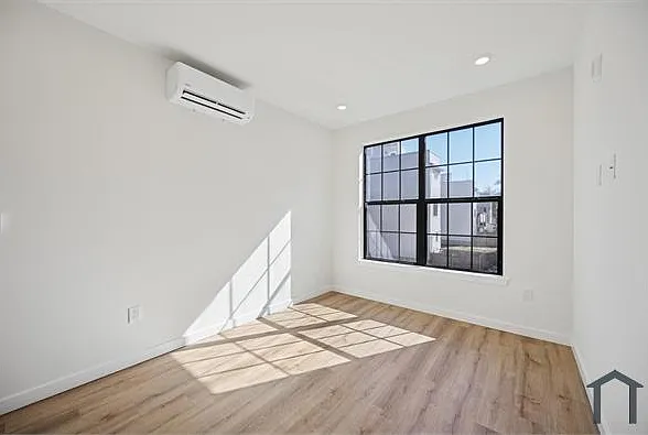 300 W Norris St #7 — Photo 16