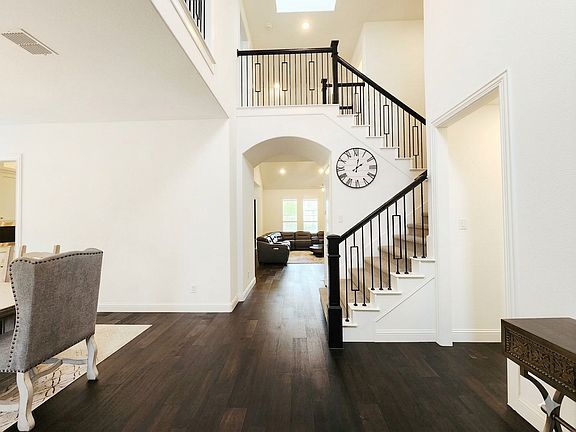 4th image of 3328 Zenyatta Ct