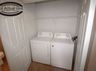 3911 Snowy Owl Dr, Columbia, MO 65202