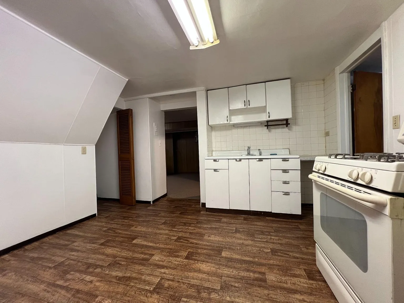 1905 Elmwood Avenue #G — Photo 3