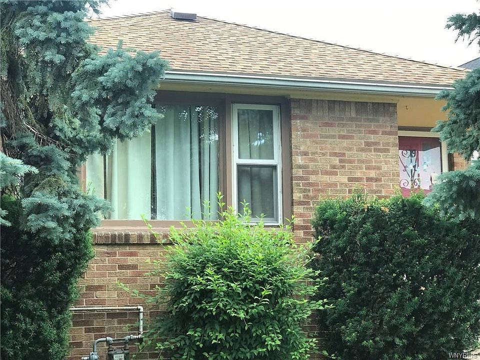 2nd image of 409 W Hazeltine Ave