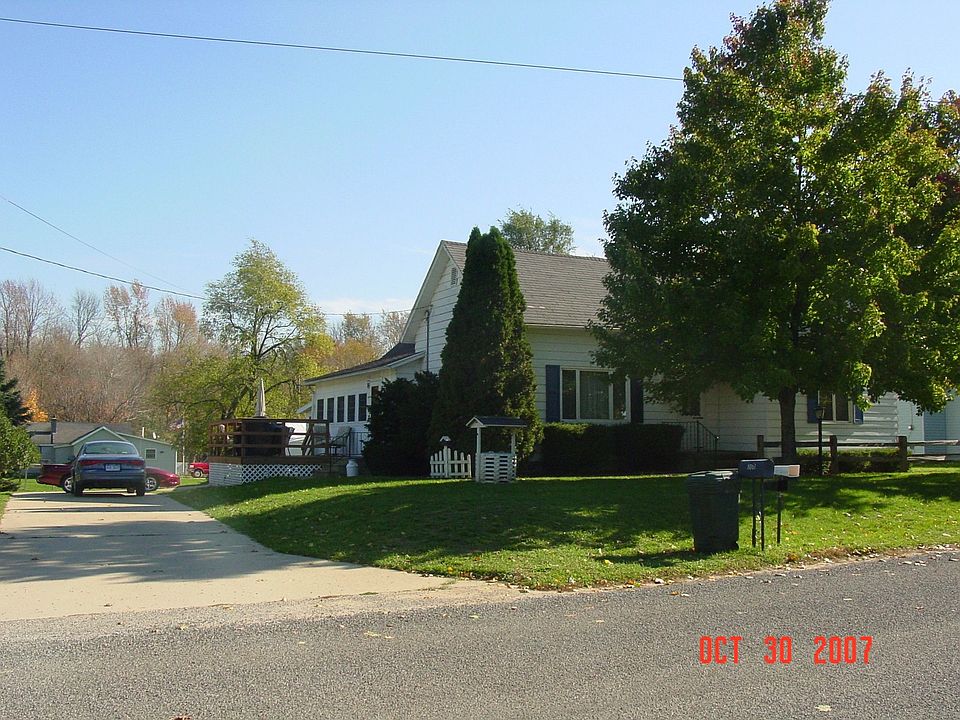 Road View of House